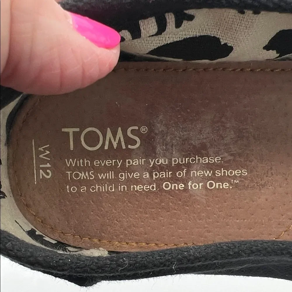 Toms Slip On Black Canvas Slip-On Shoes W12